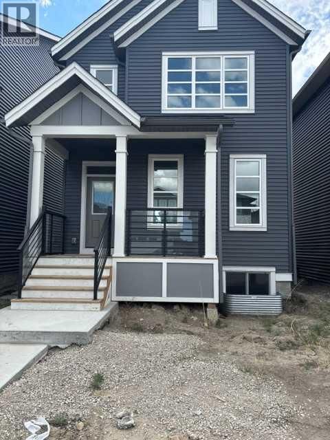 619 Savanna Crescent property photo
