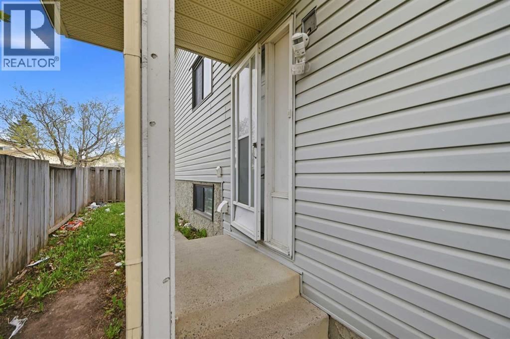 44 Castleridge Close property photo