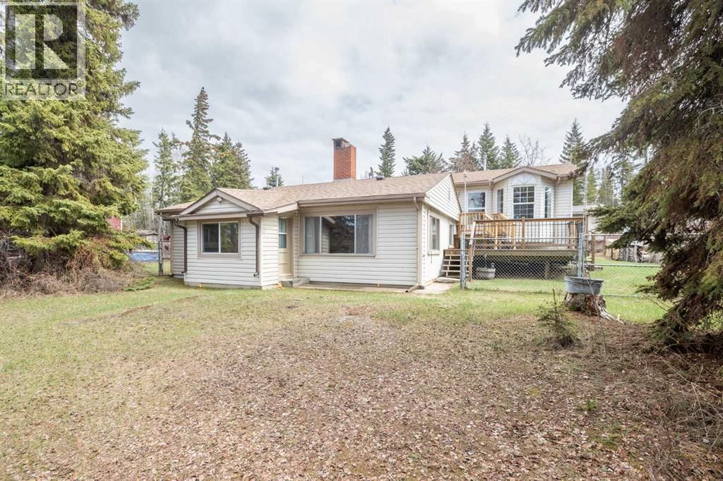 2731 6 Street, Calling Lake, Alberta T0G 0K0