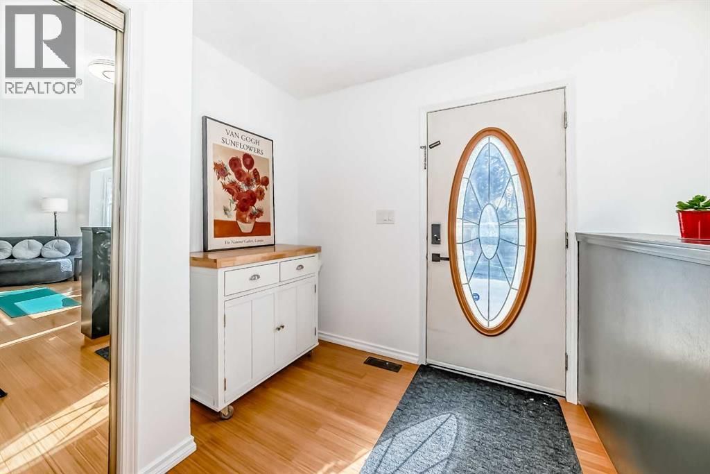 6907 6 Street property photo