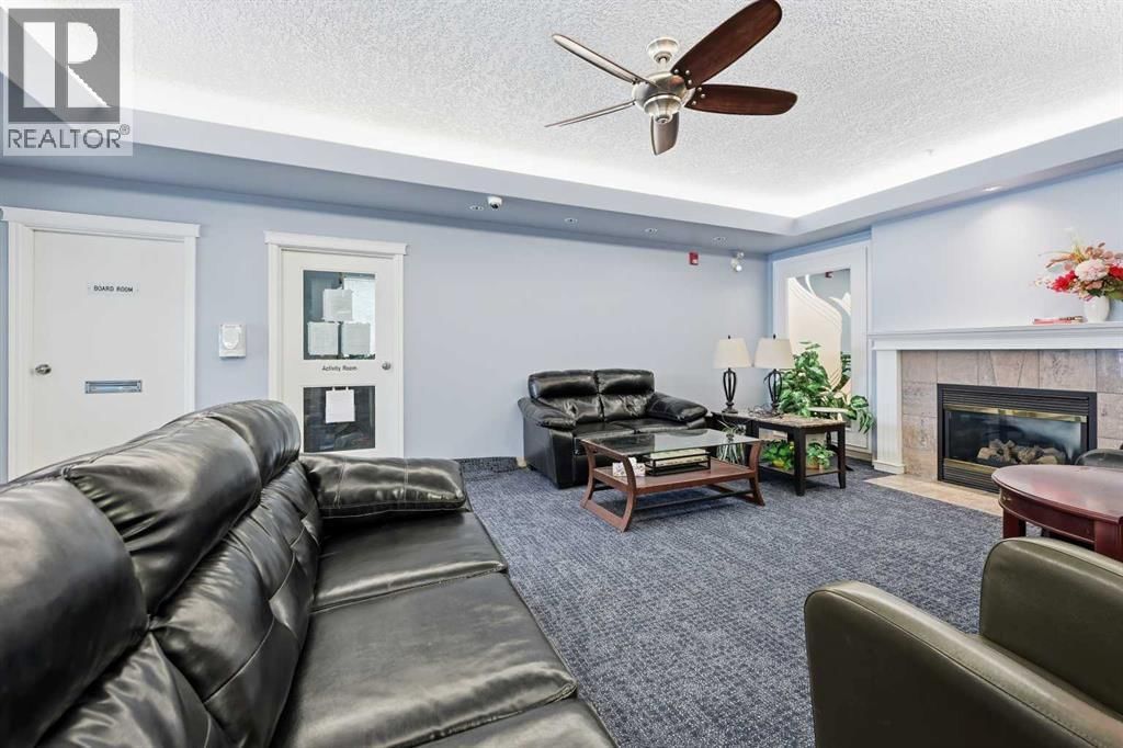 165 Manora Place property photo