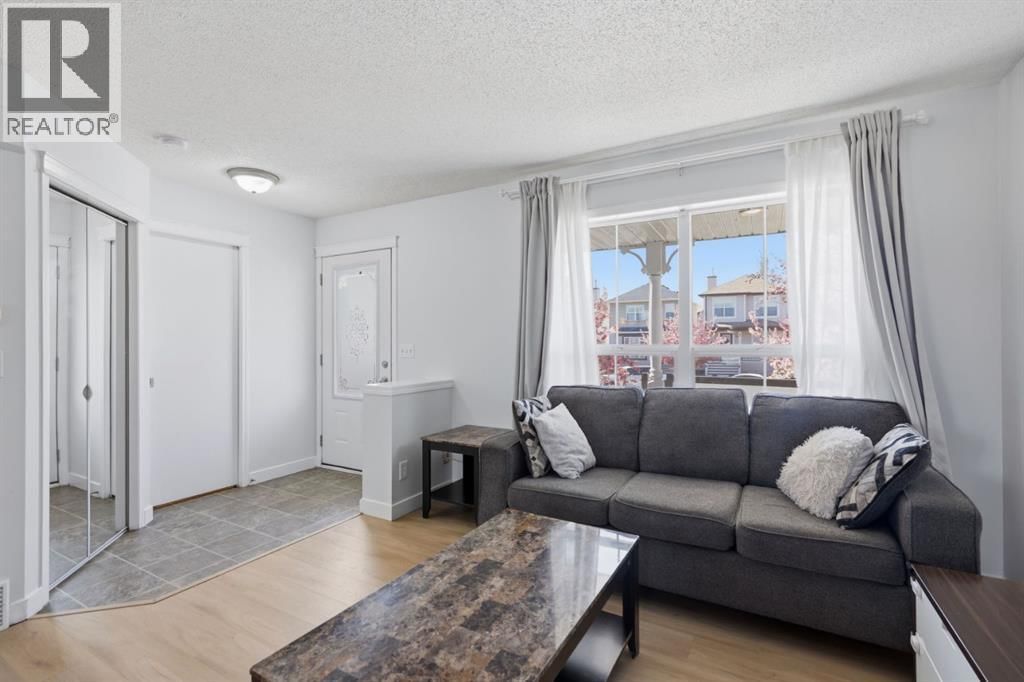 80 Prestwick Bay property photo