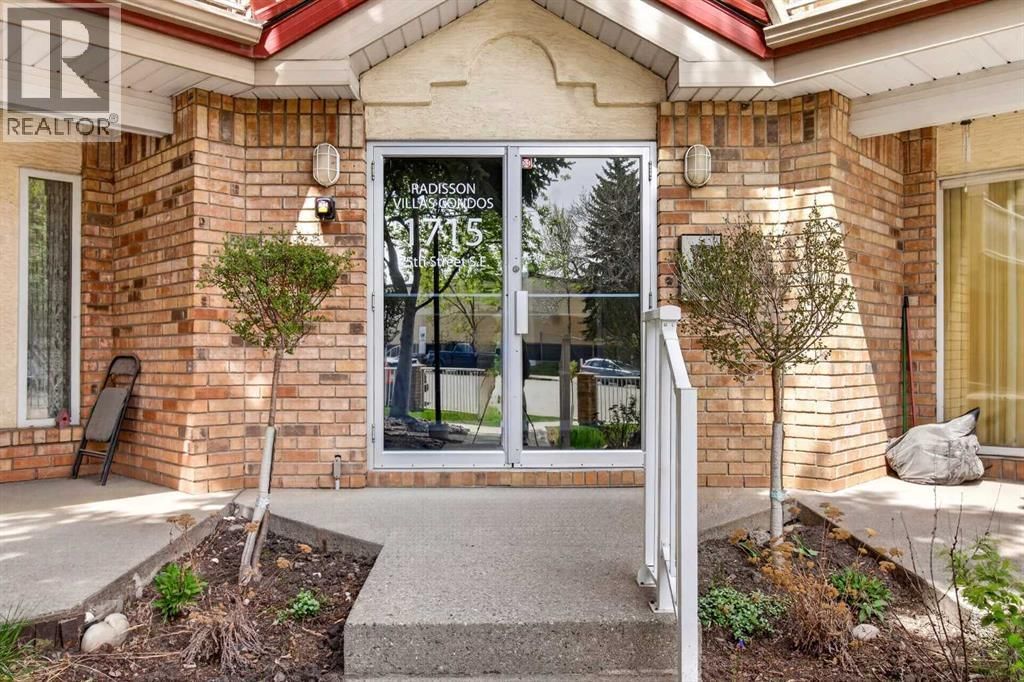 1715 35 Street property photo