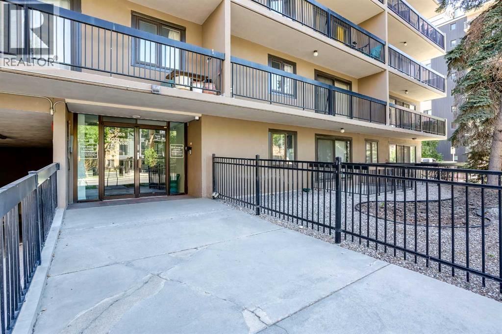 1033 15 Avenue property photo