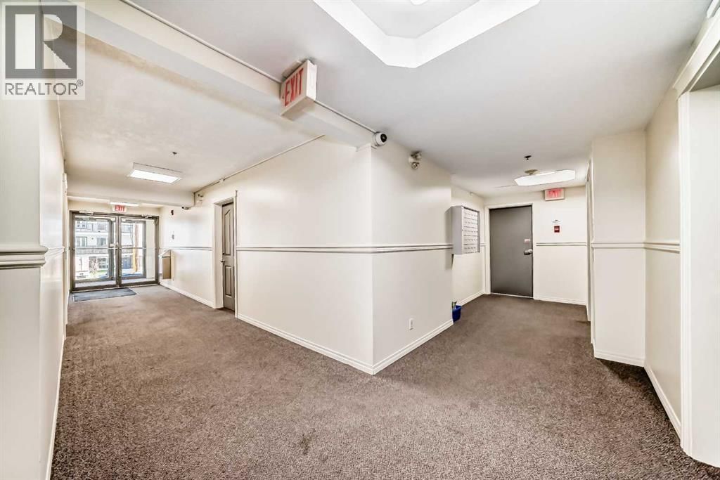 649 Marsh Road property photo