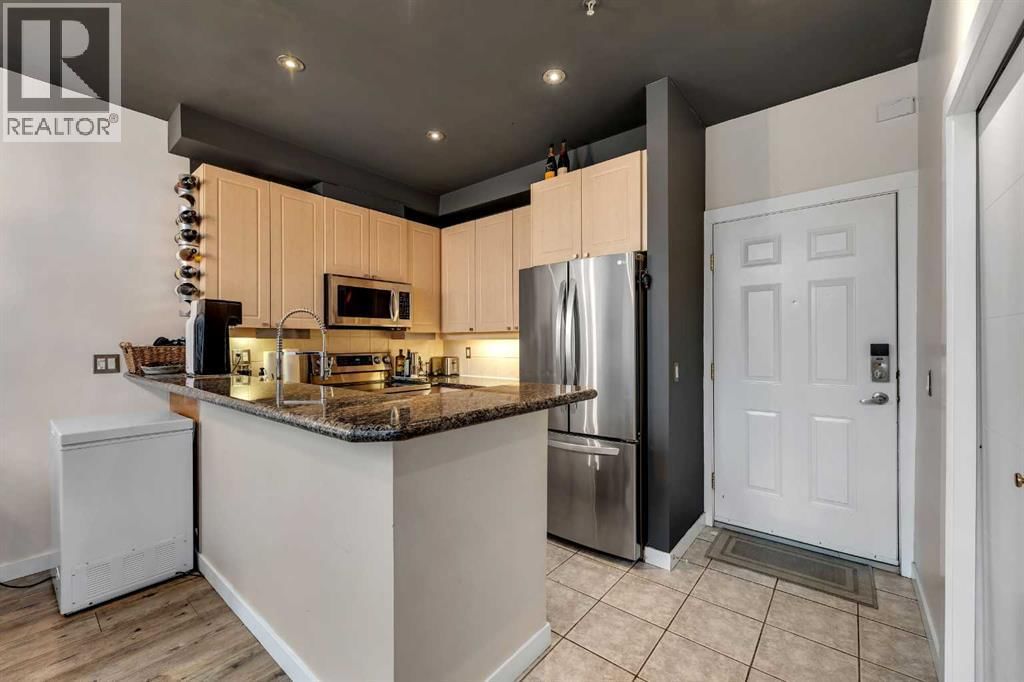 527 15 Avenue property photo