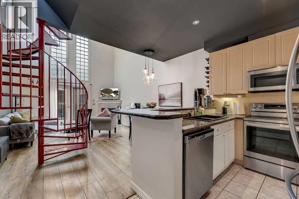 527 15 Avenue property photo