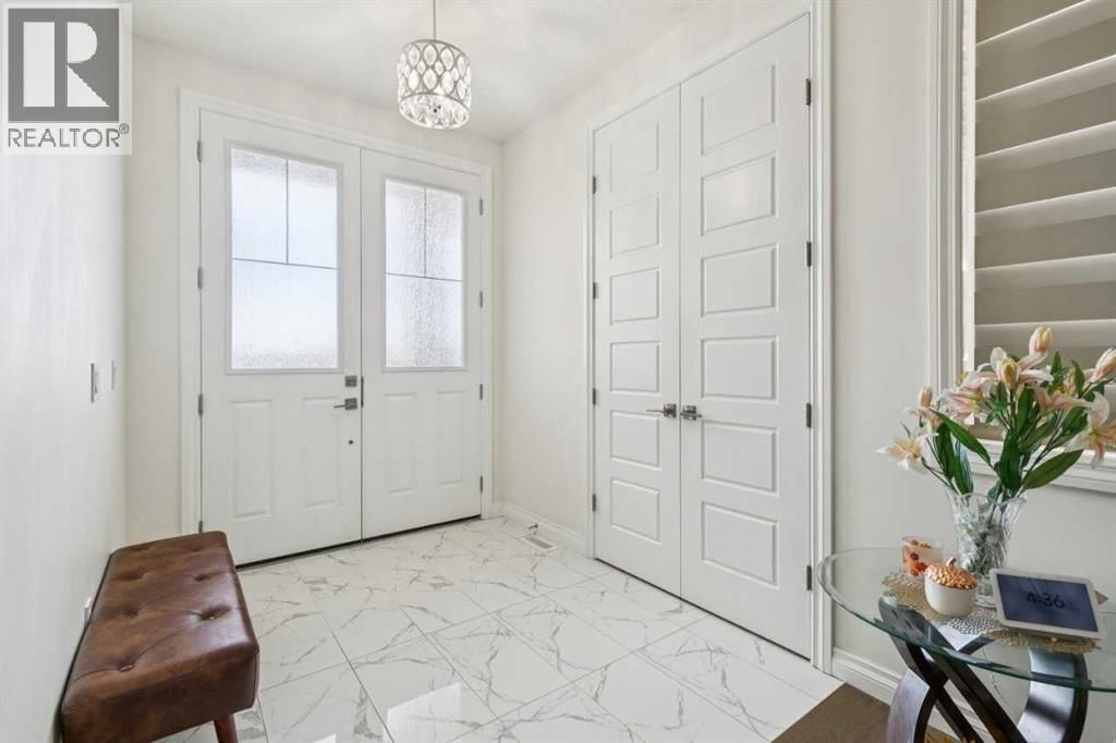 375 Corner Meadows Avenue property photo