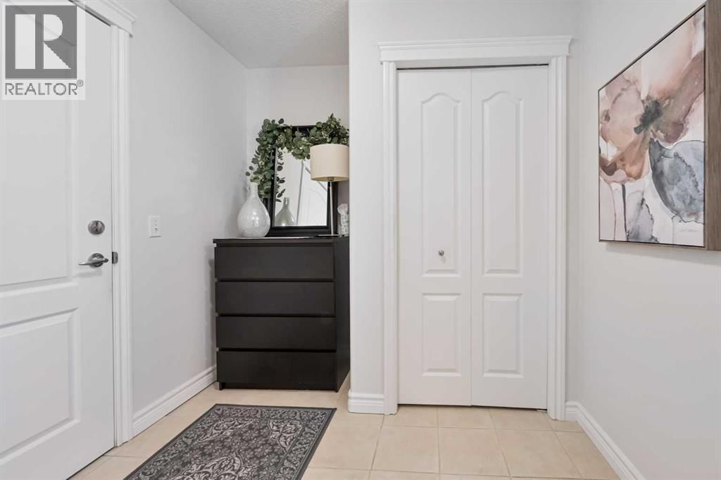 735 56 Avenue property photo