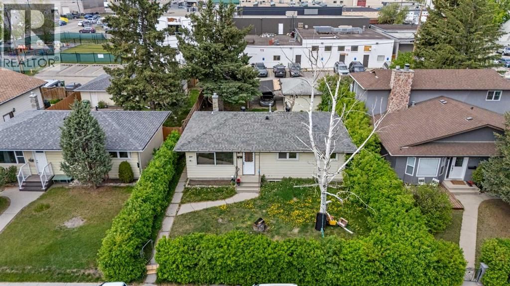 616 34 Avenue property photo