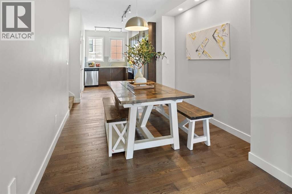 8 Sherwood Row property photo