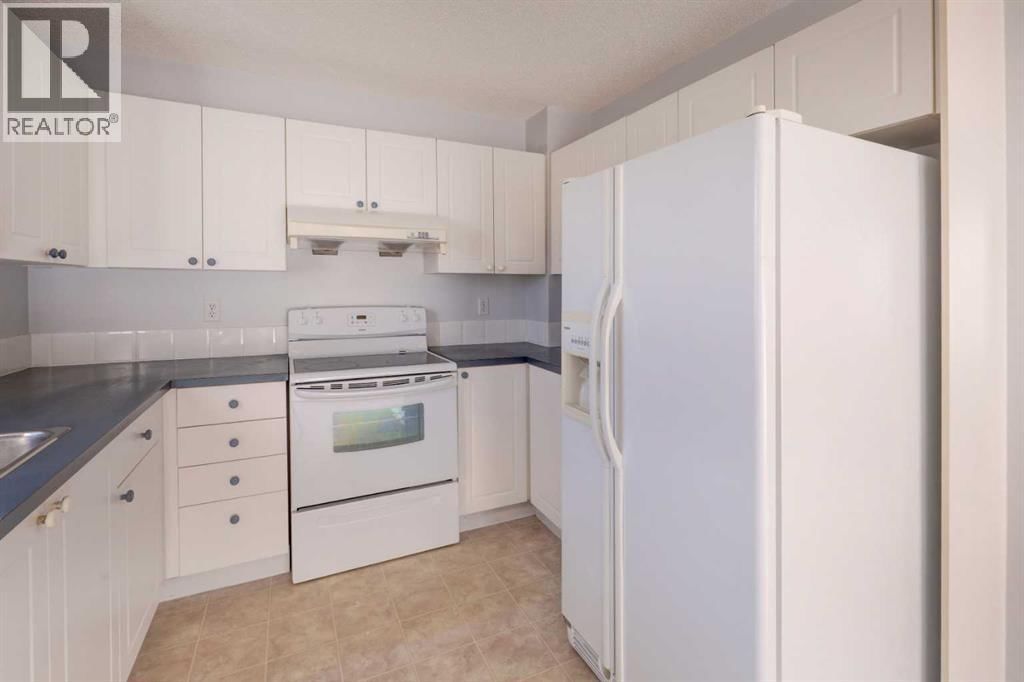 179 Saddlemead Green property photo
