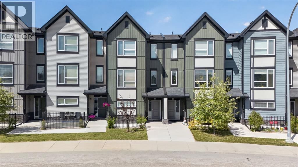 86 Evanscrest Manor