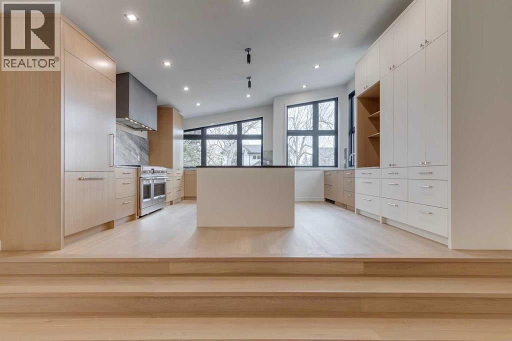 3423 23 Street property photo