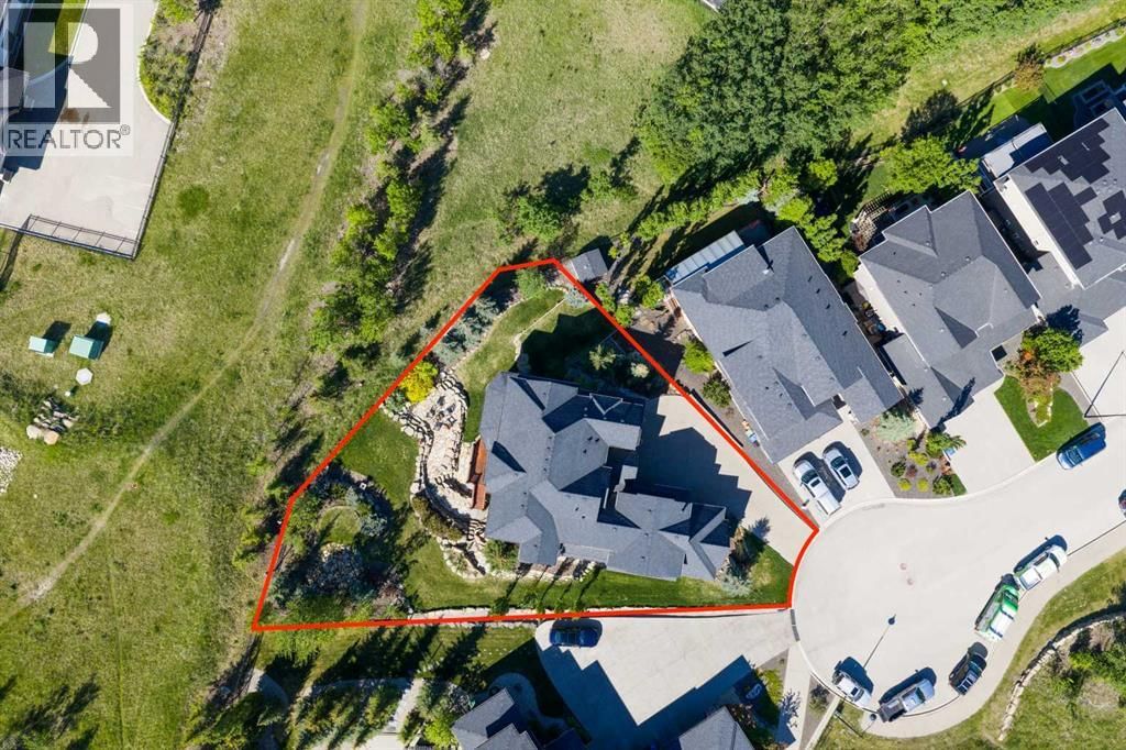 250 CRESTRIDGE Place property photo