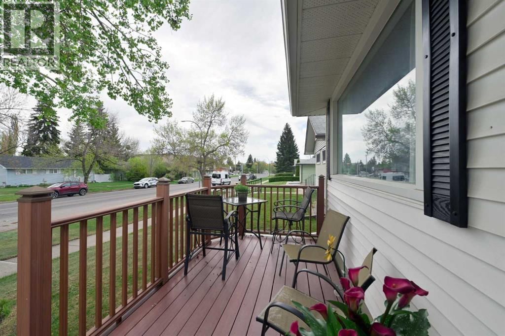 4027 19 Street property photo
