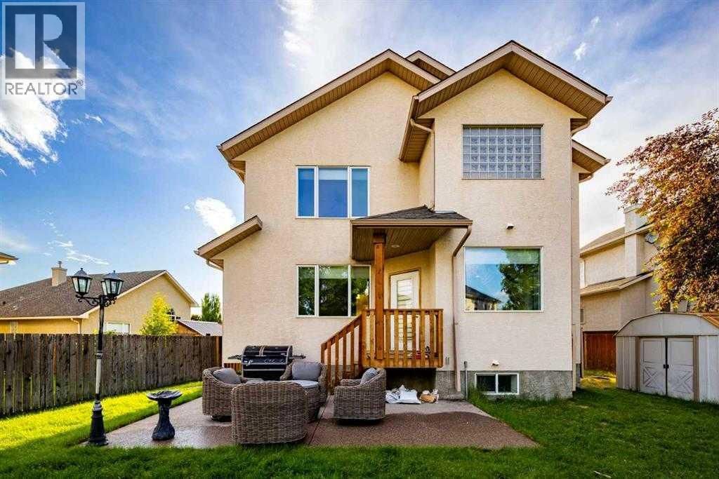 6 Strathridge Way property photo