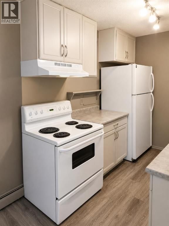 211 6 Street property photo