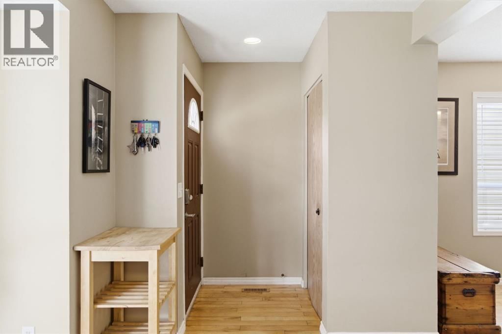 90 Coventry Lane property photo