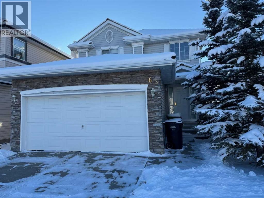 65 Spring Crescent property photo