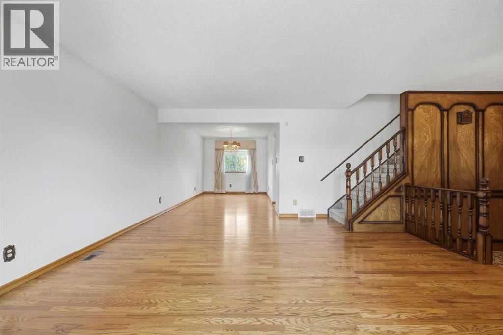 480 Berkley Crescent property photo