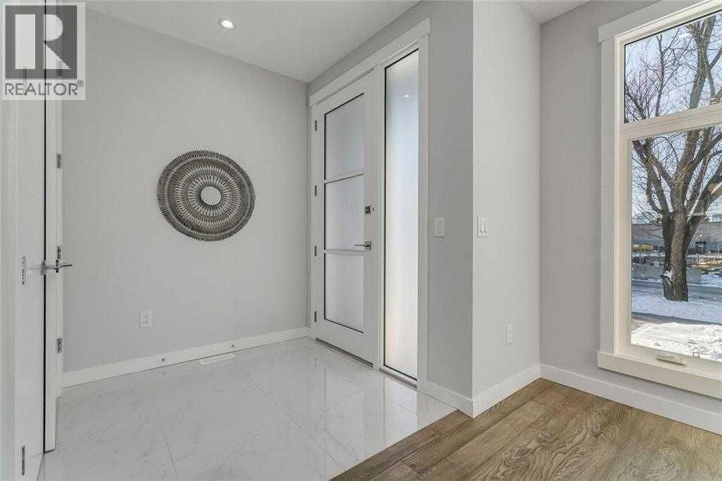 3122 39 Street property photo