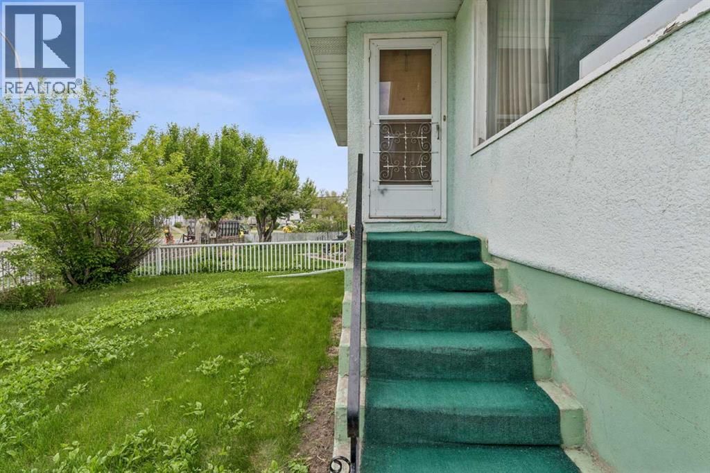 1228 Bantry Street property photo
