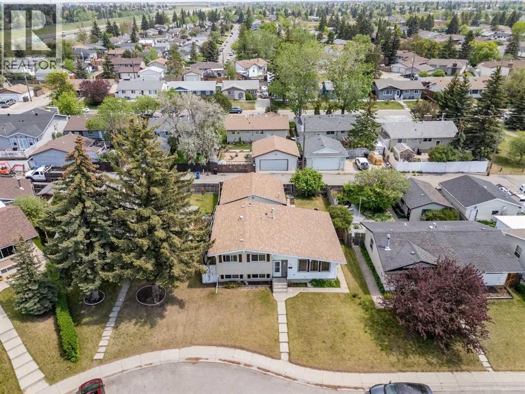 452 Manora Way property photo