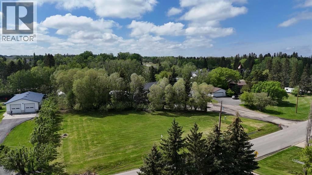 6 Rustic Road, Norglenwold, Alberta T4S 1S5