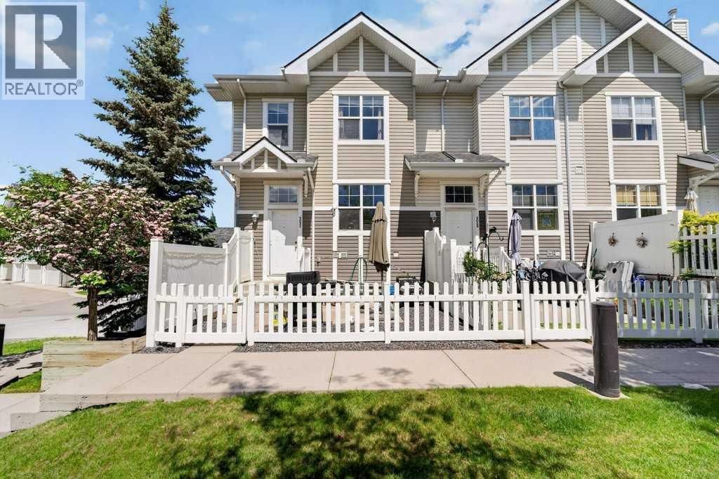 3031 New Brighton Gardens
