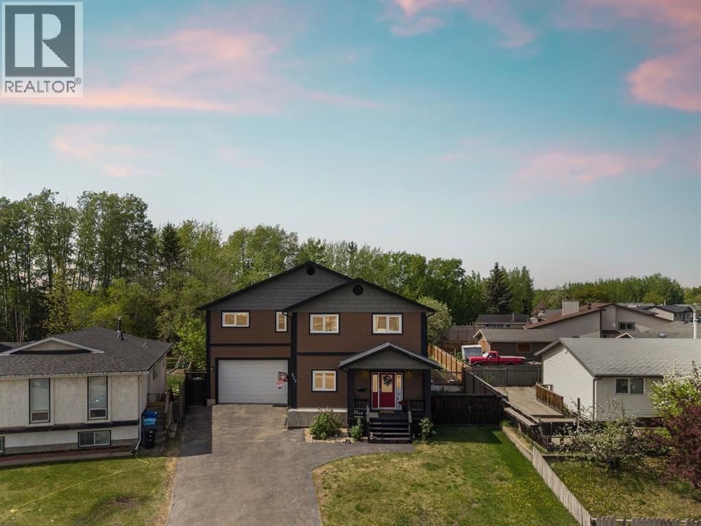 336 Ermine Crescent, Fort McMurray, Alberta T9H 4M6