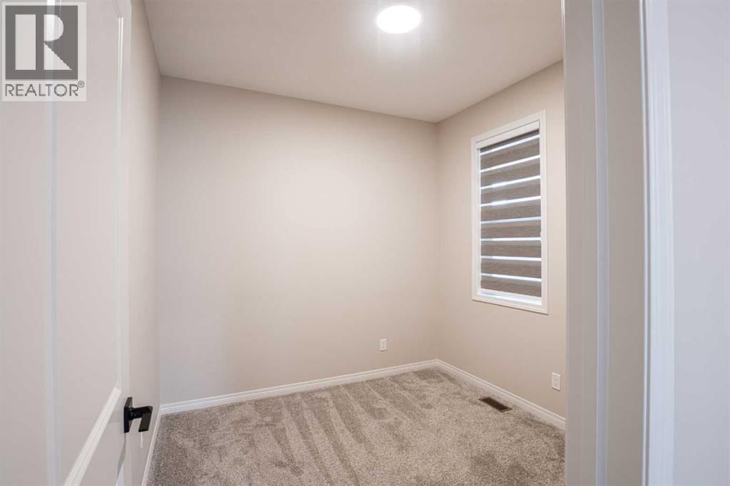 56 Corner Glen Green property photo