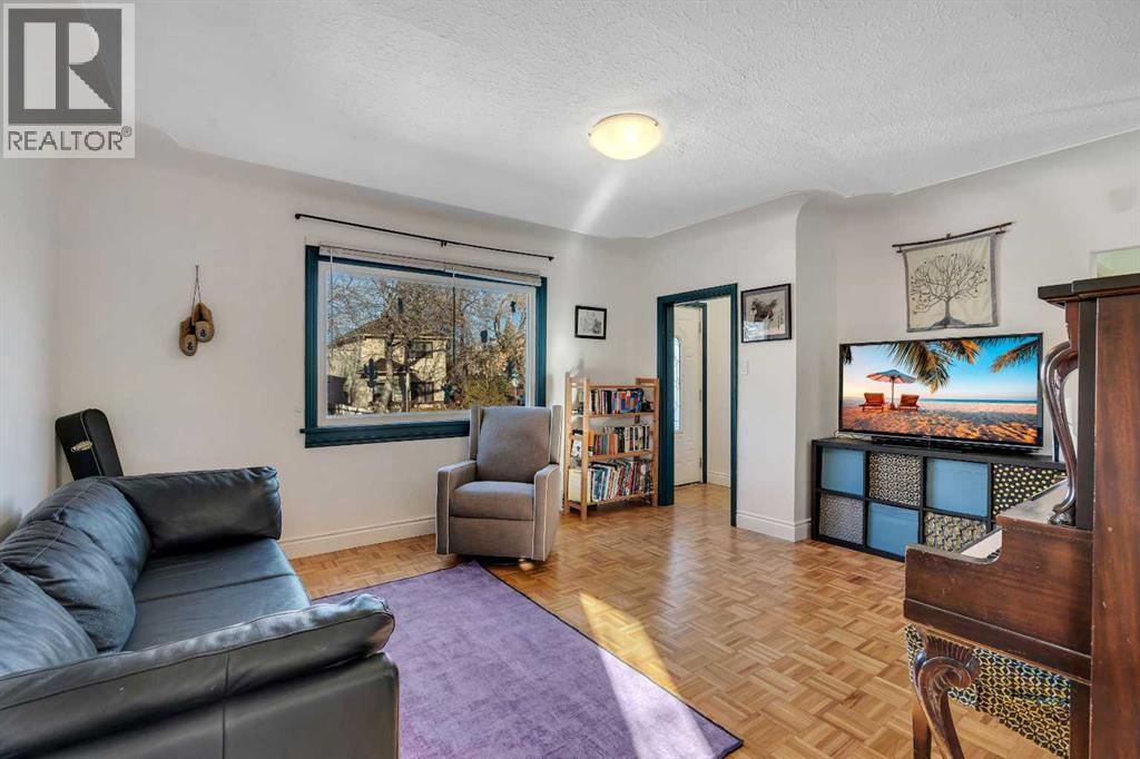129 18 Avenue property photo