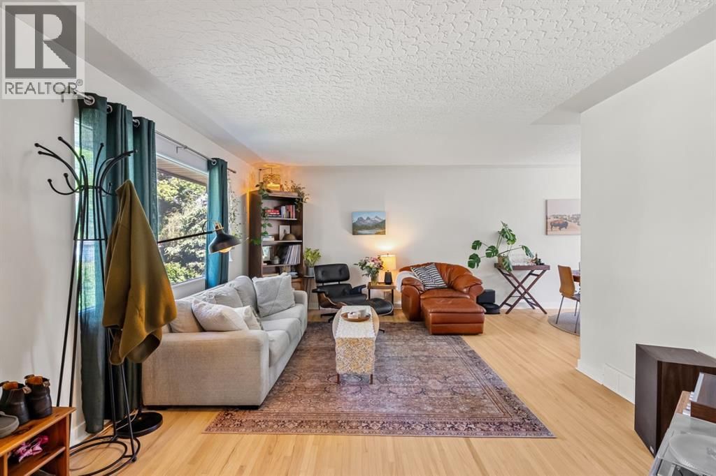 1207 40 Avenue property photo