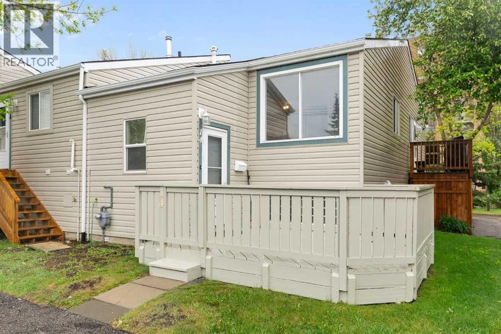 8544 48 Avenue property photo