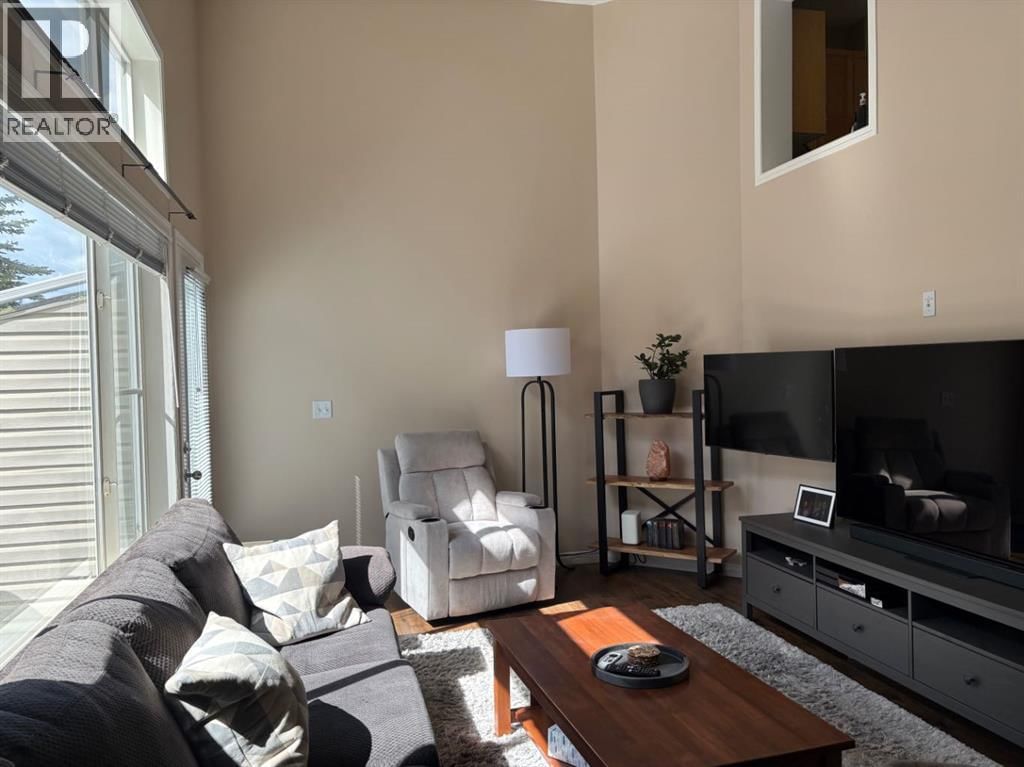 158 Everhollow Heights property photo