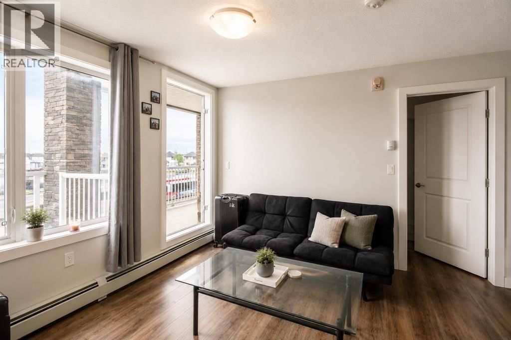 6118 80 Avenue property photo