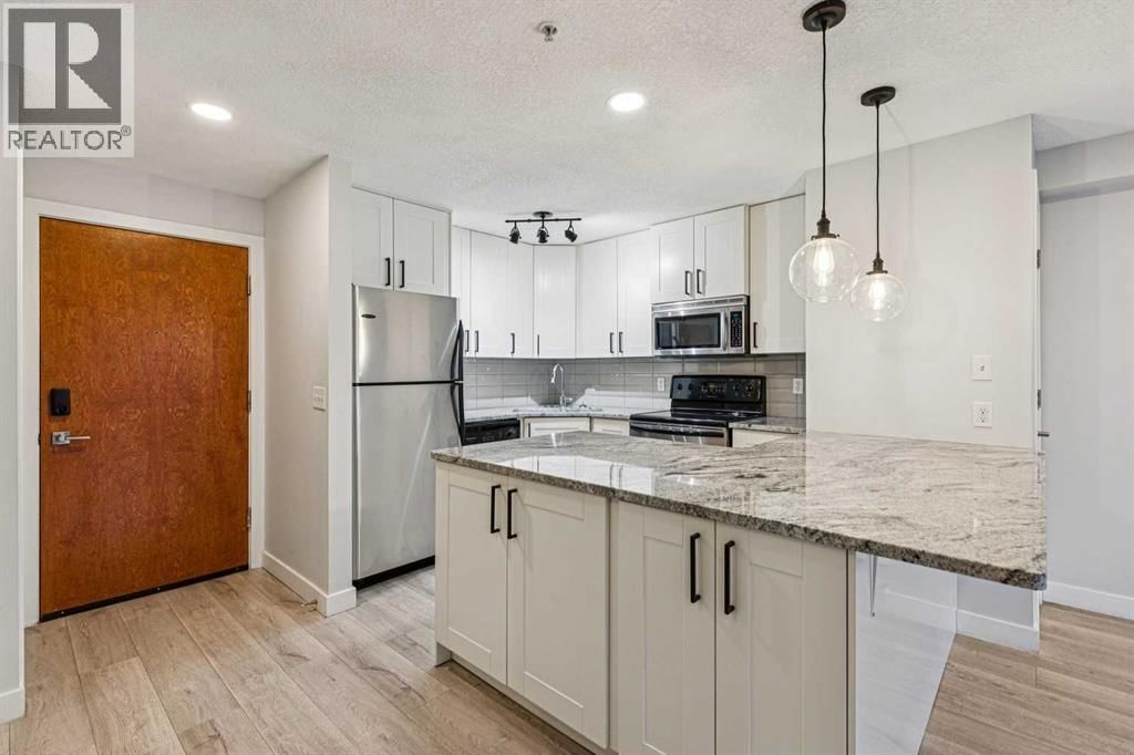 317 19 Avenue property photo