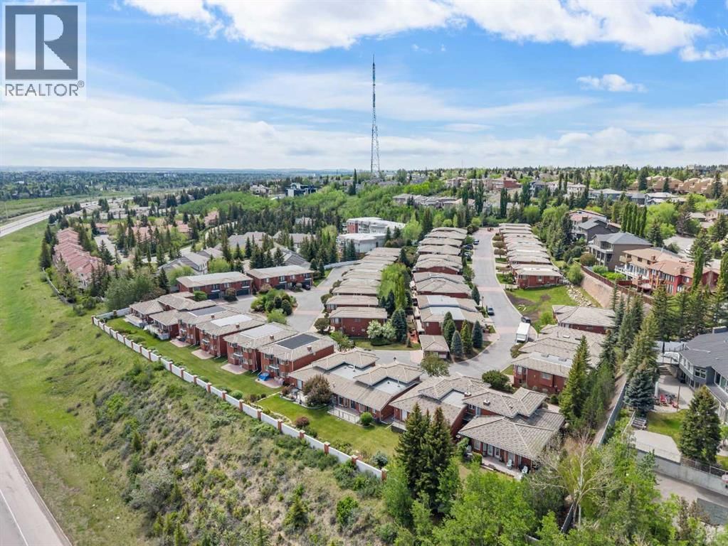 35 Prominence Path property photo