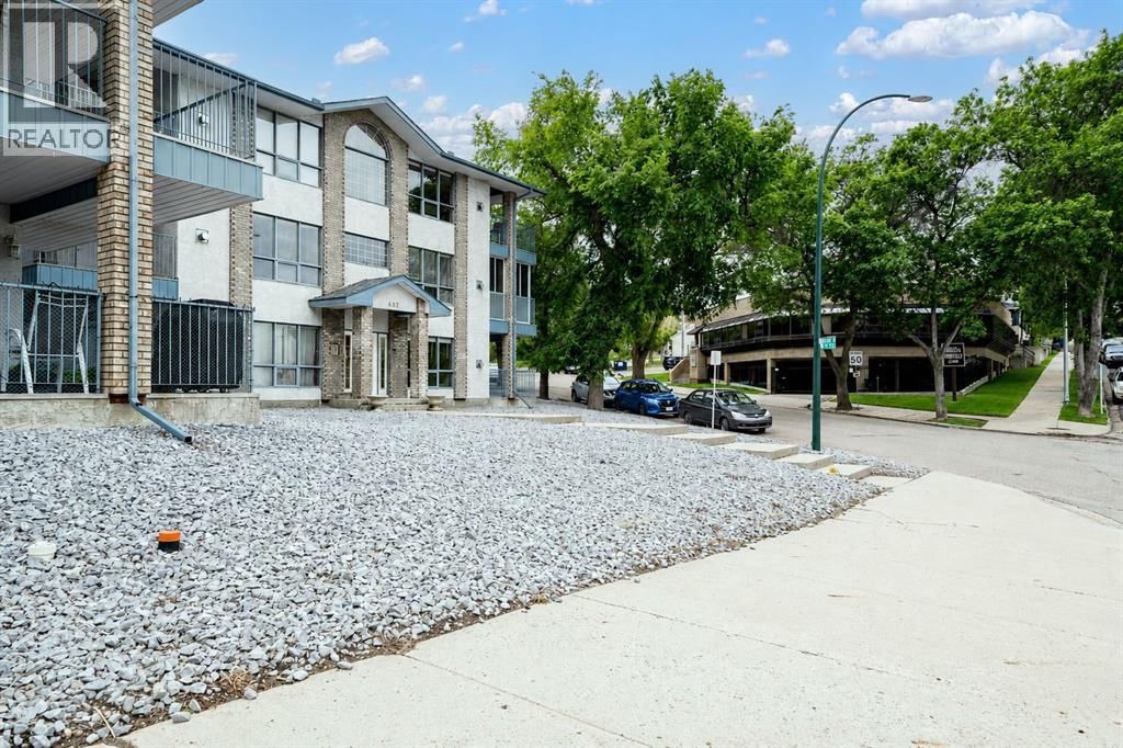 407 Macleod Trail Southeast, Medicine Hat, Alberta T1A 8P7