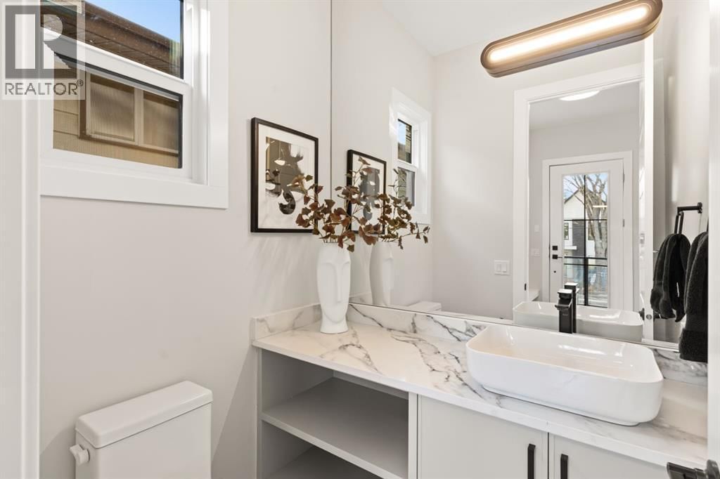2528 7 Avenue property photo