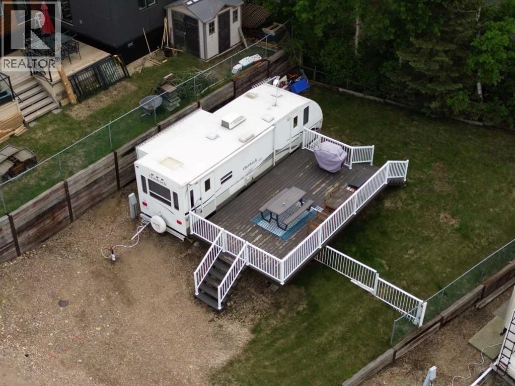25054 South Pine Lake Road, Rural Red Deer County, Alberta T0M 1R0