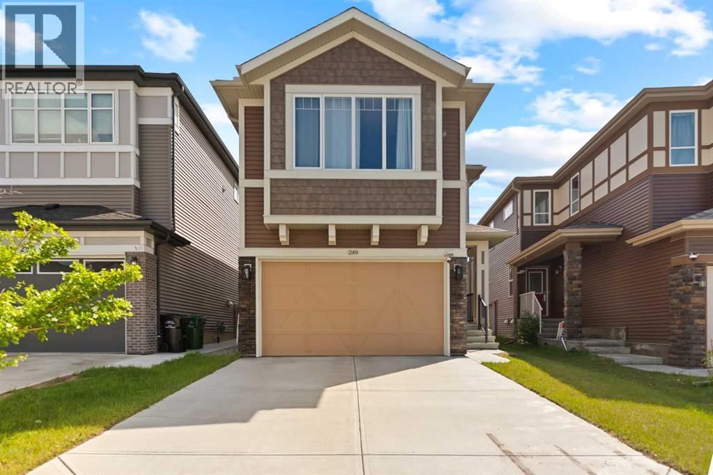 249 Lucas Crescent property photo