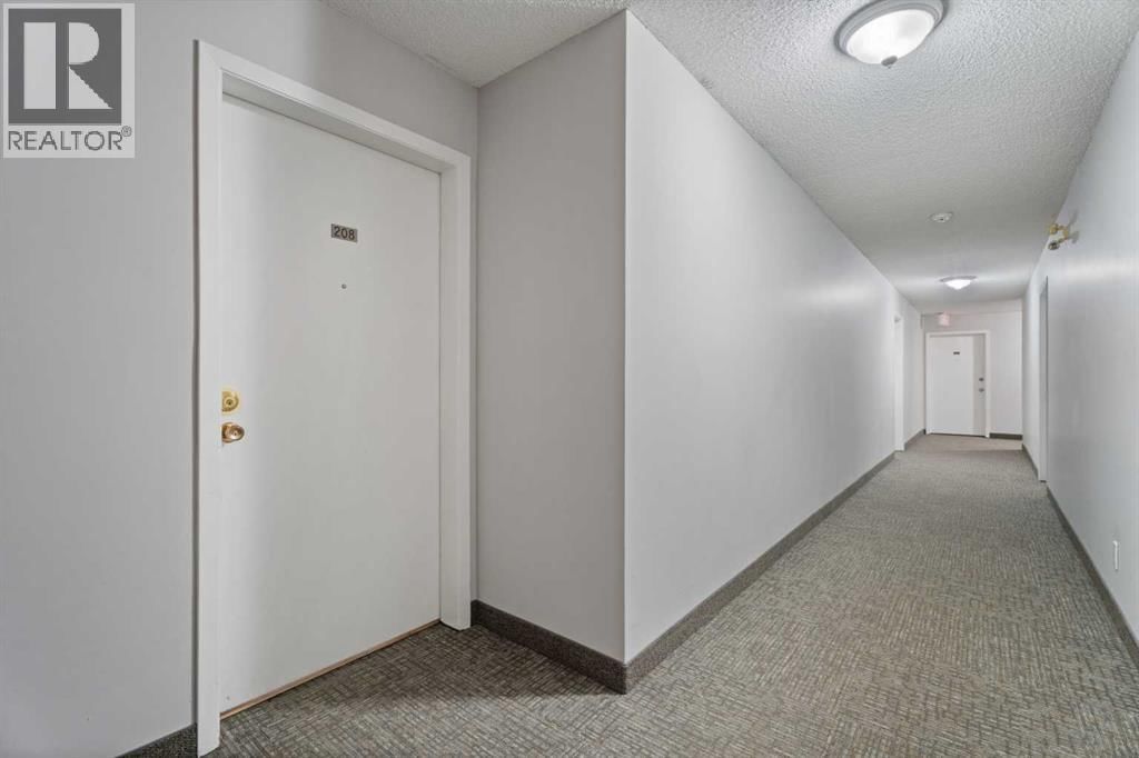 819 4A Street property photo
