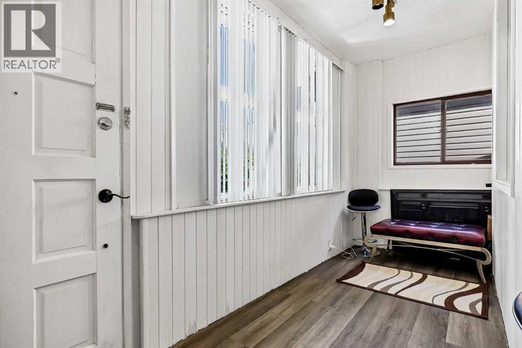 2906 17 Street property photo