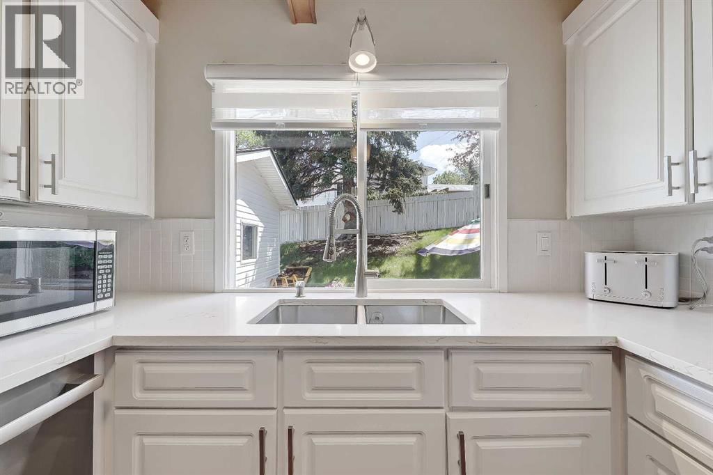 185 Springwood Drive property photo