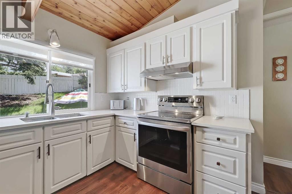 185 Springwood Drive property photo
