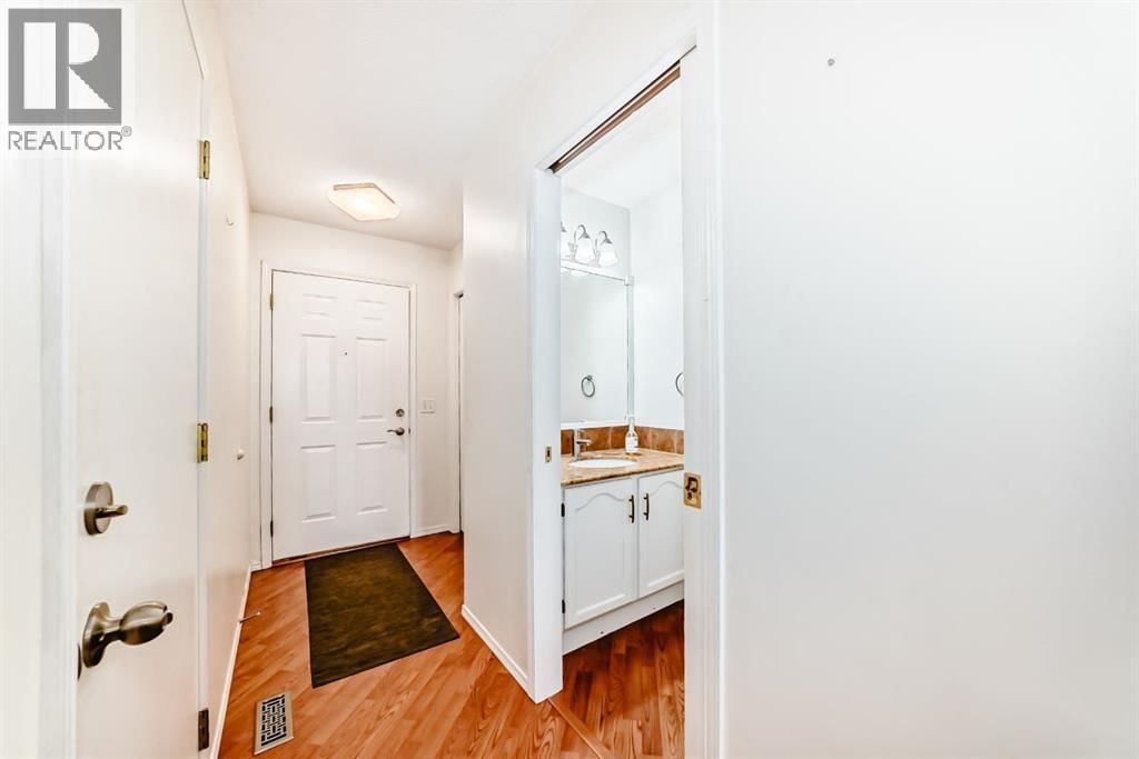 325 Mt Douglas Manor property photo