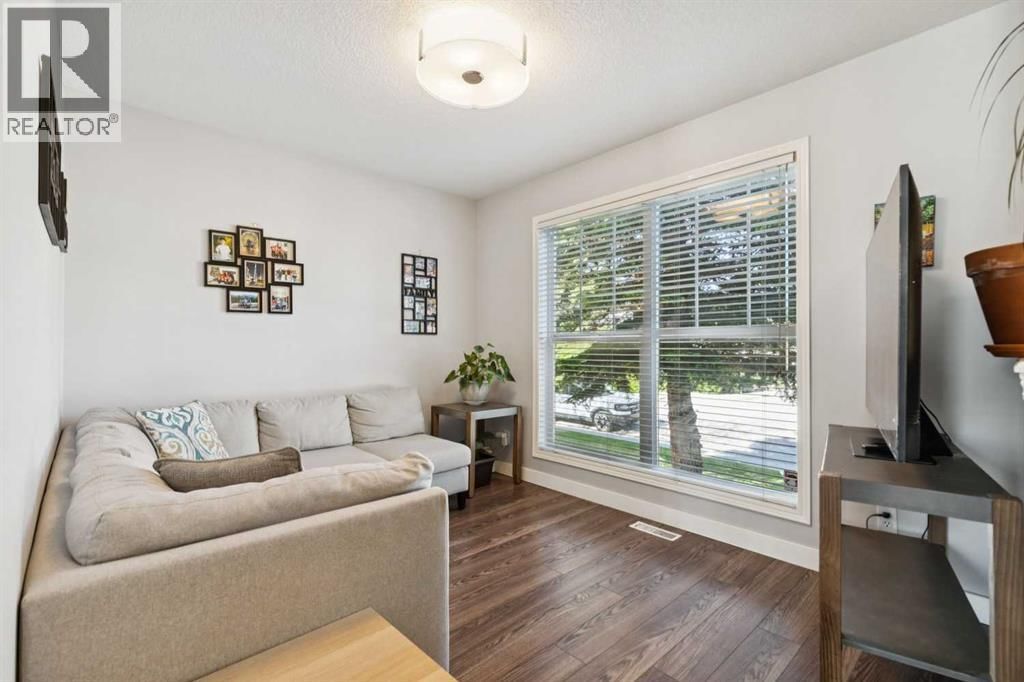 36 West Springs Way property photo