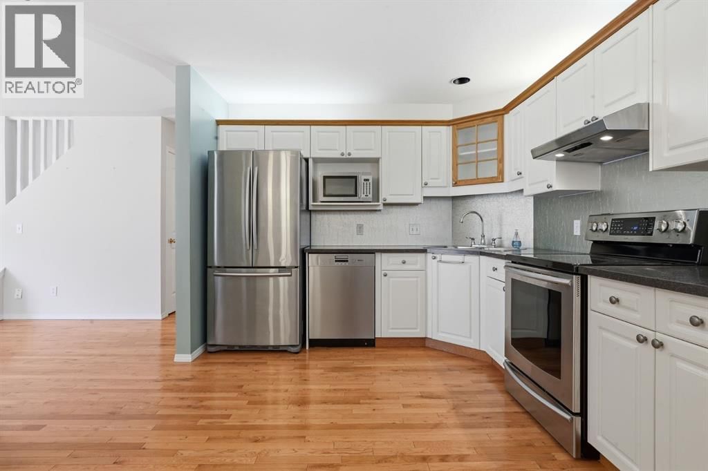 1925 35 Street property photo